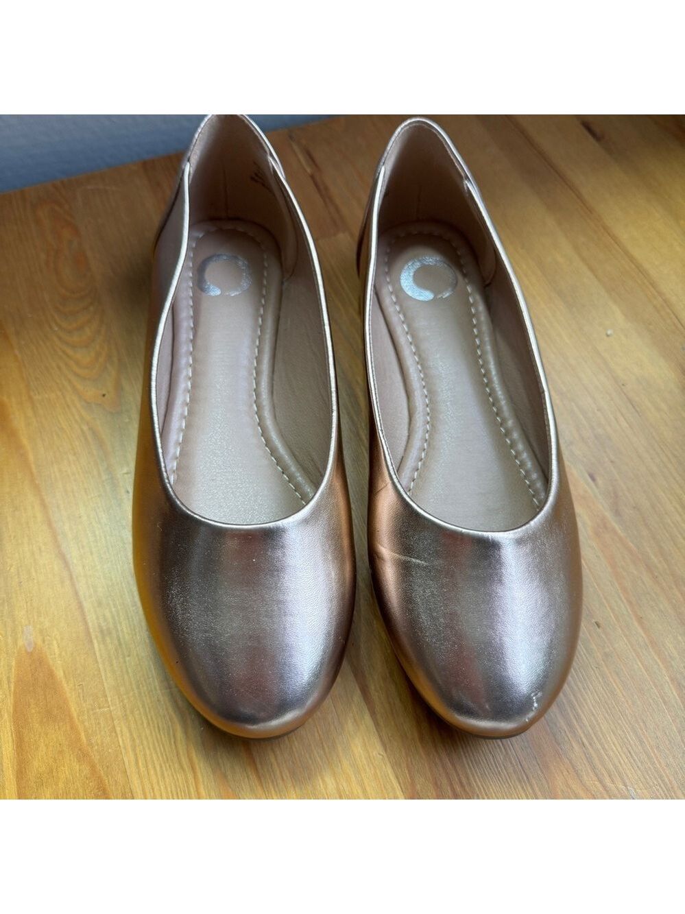Gold metallic flats size 6